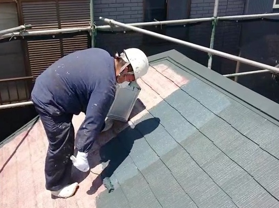 5 中塗り作業中