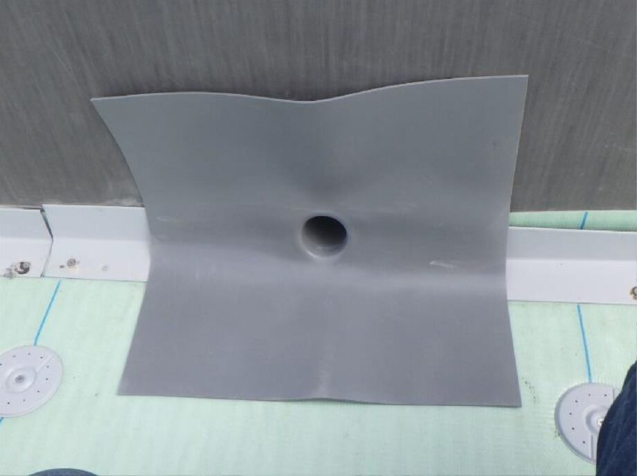 2 改修用ドレン設置 作業中
