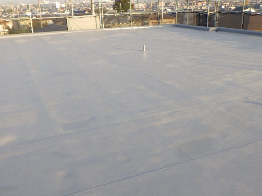 2 屋上防水 (機械的固定工法) 施工完了