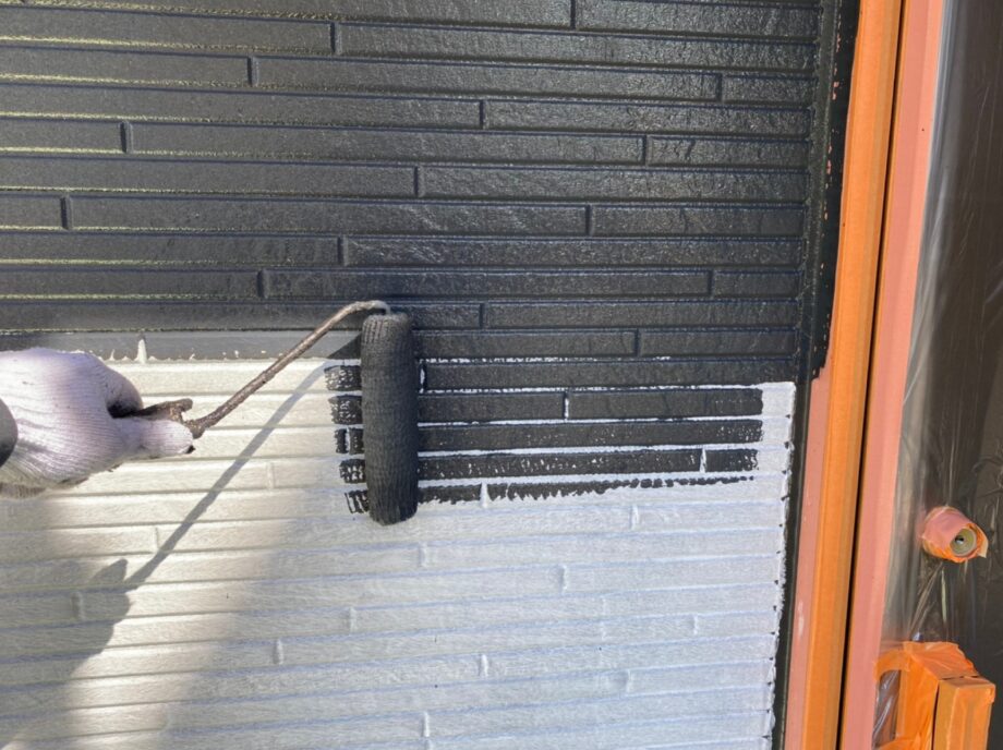 4 中塗り（上塗り材一回目）塗布