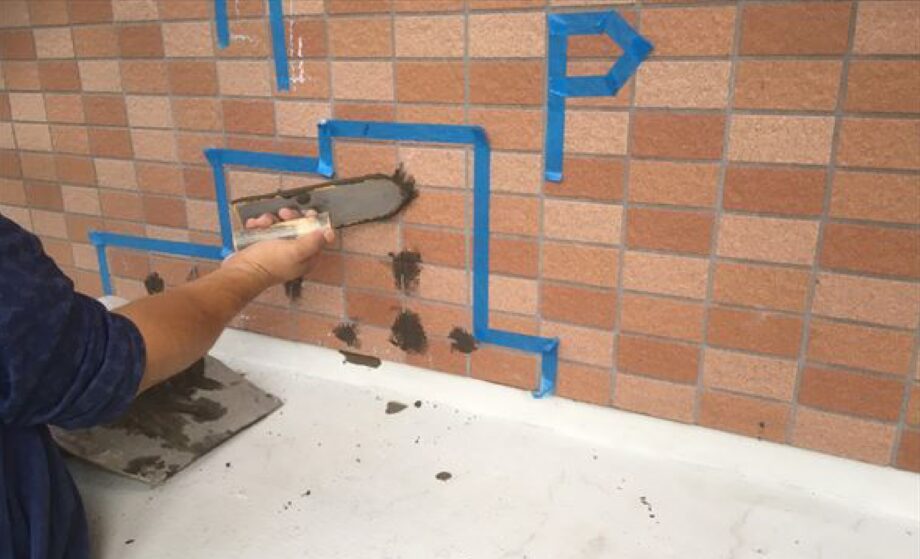 5 パテ仕上げ 作業中