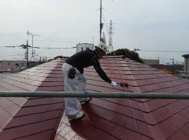 6 上塗り塗布 作業中