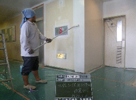 3 下塗り作業