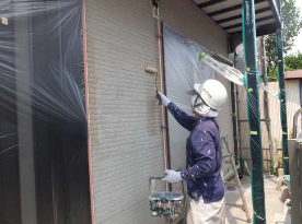 3 下塗り塗布 作業中